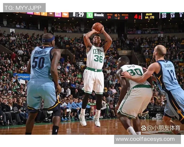 伊朗与巴林激战正酣亚洲杯预选赛精彩对决引发球迷热议